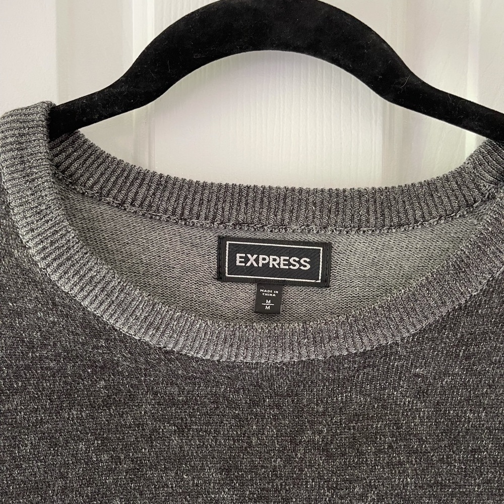 Express sweater - Picture 2 of 6